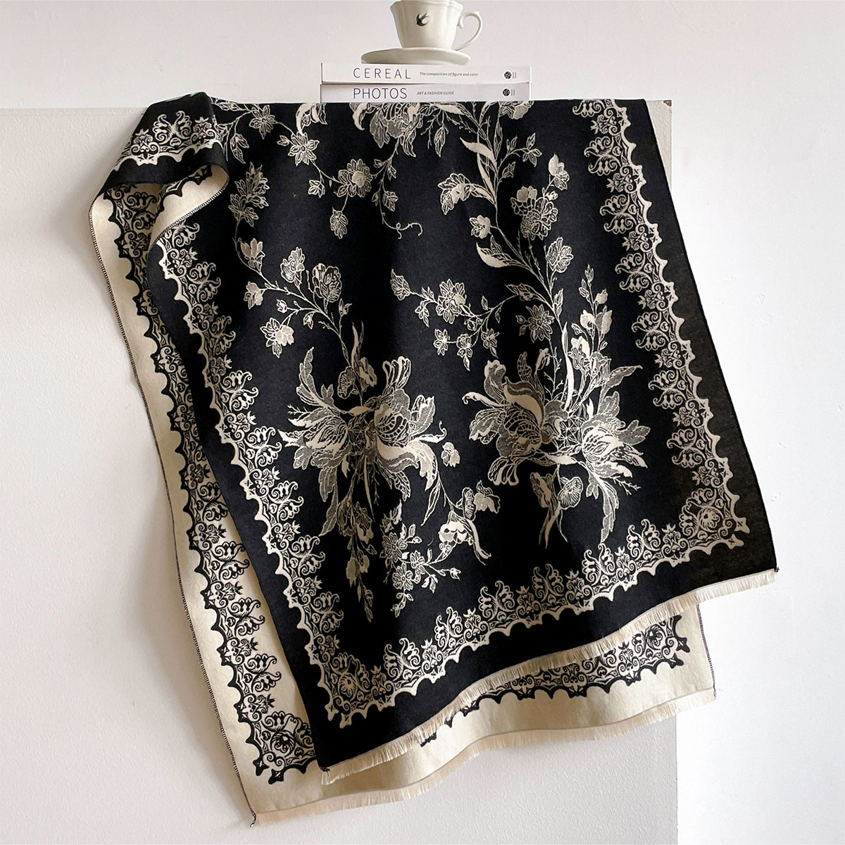 Écharpe en imitation cachemire - Cashmere Scarf avis et prix